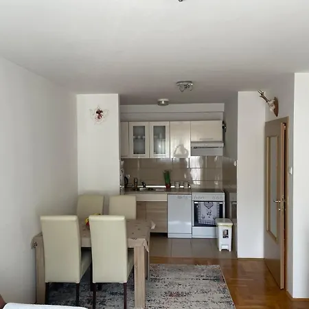 Stan Apartment *